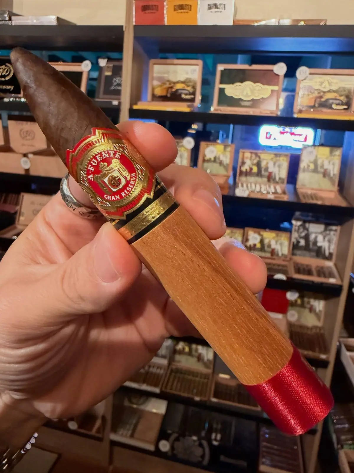 Arturo Fuente Chateau Fuente Queen B Sun Grown cigar, photographed by CigarSolace