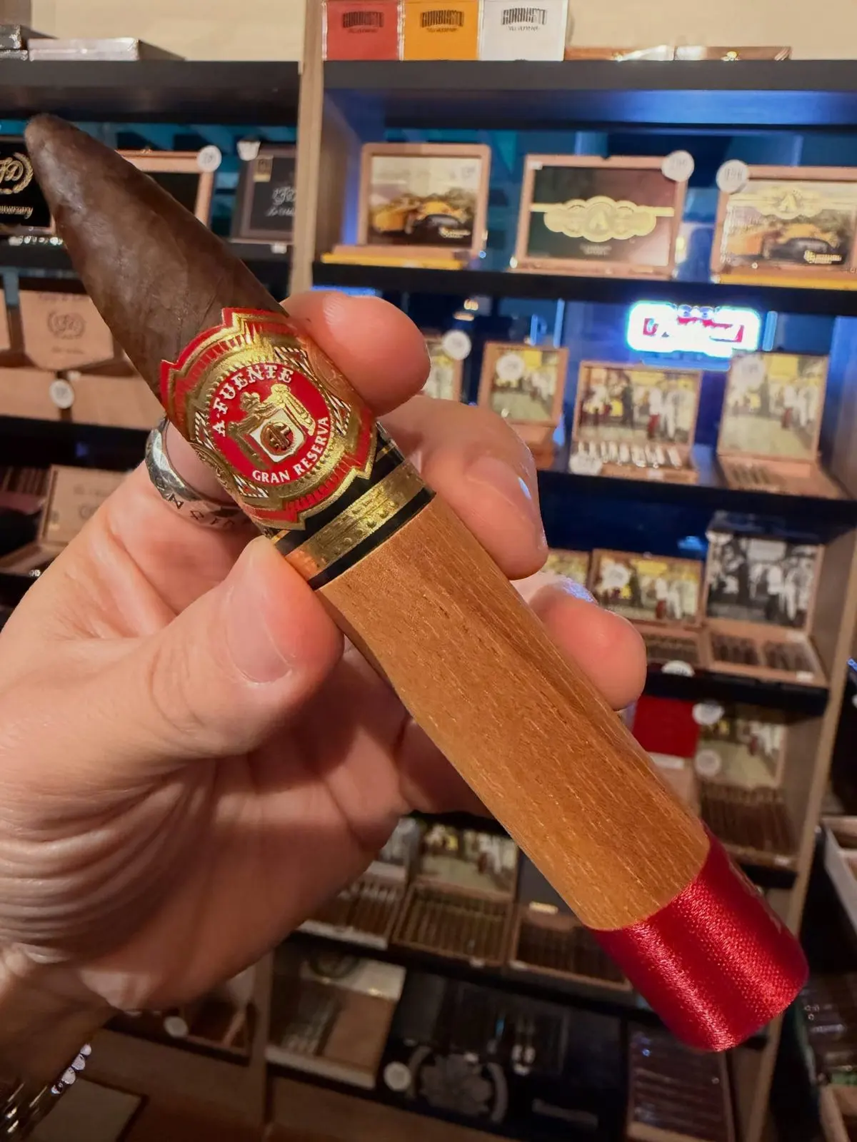 Arturo Fuente Chateau Fuente Queen B Sun Grown cigar, photographed by CigarSolace
