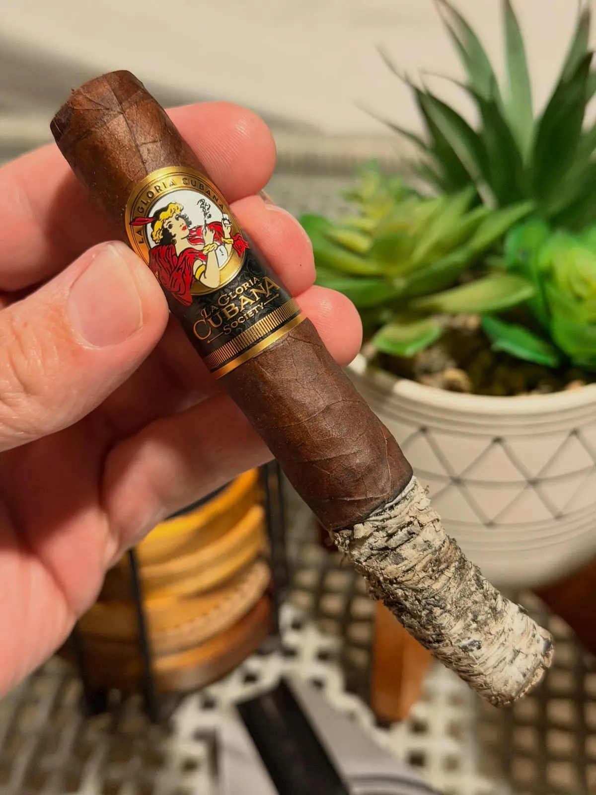 La Gloria Cubana Society Cigar 2023, photo 2 by CigarSolace