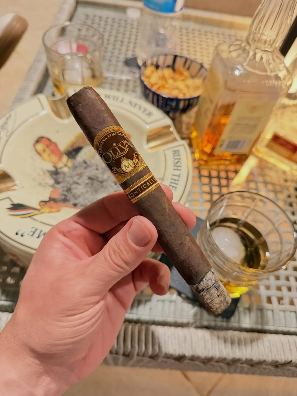 Oliva Serie V Monticello cigar, photographed by CigarSolace