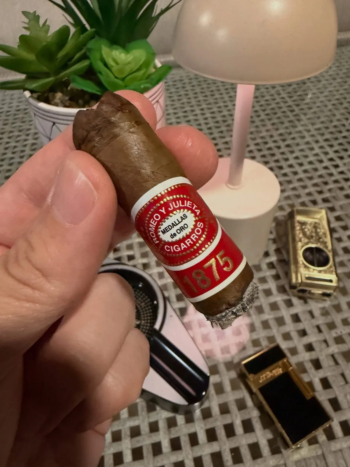 Romeo y Julieta 1875 — Churchill, photo 3 by CigarSolace