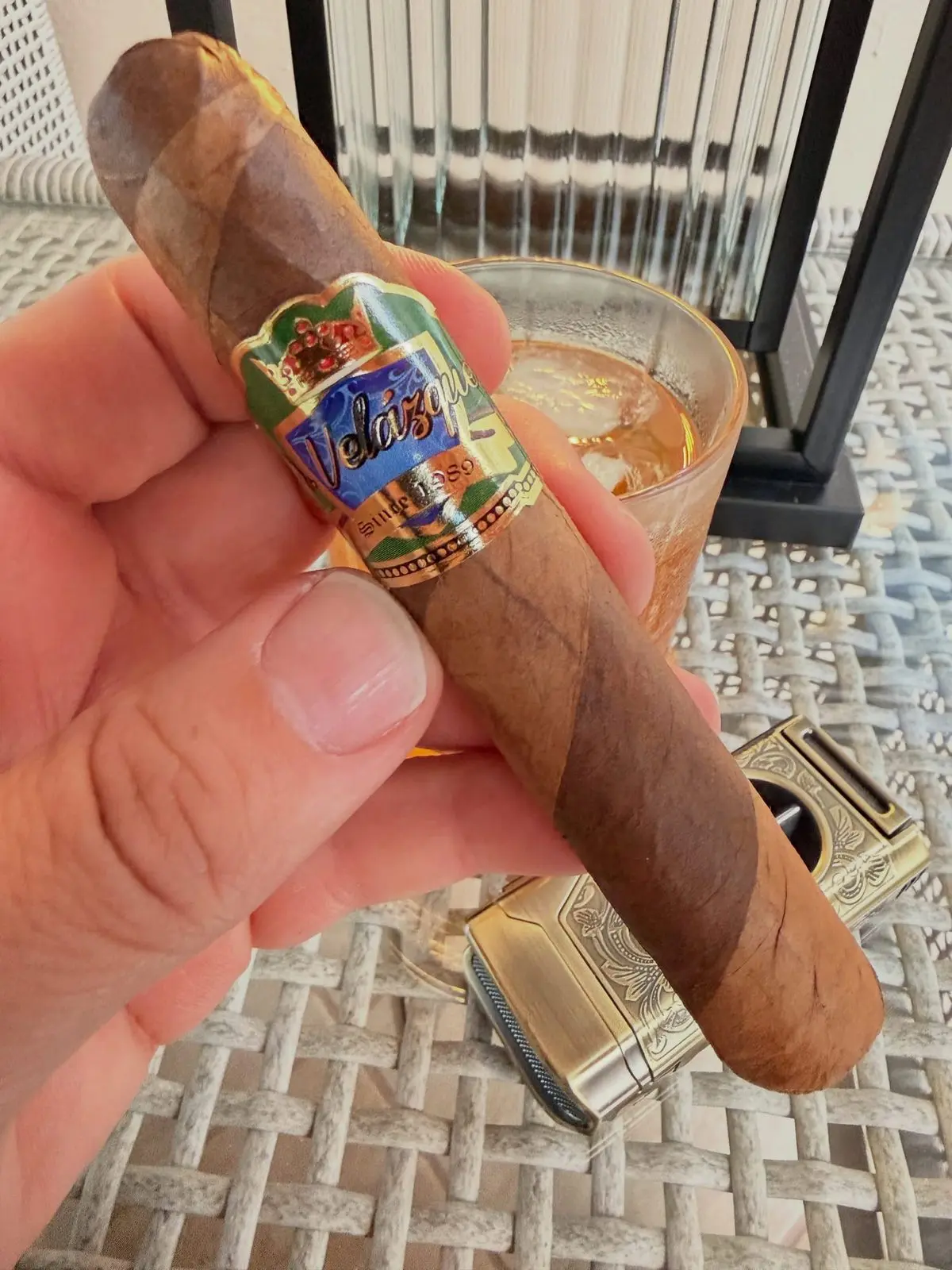 Sr. Velázquez Doble Capa (Barber Pole) cigar, photographed by CigarSolace